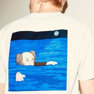 Uniqlo x KAWS White Graphic Tee